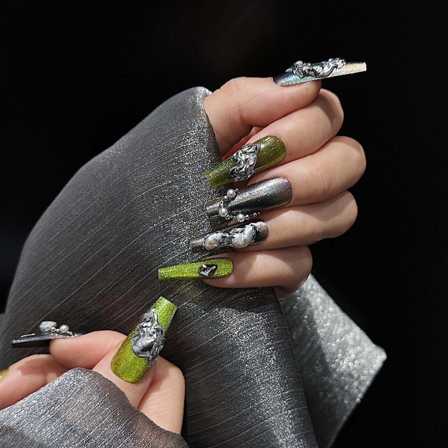 Siva Nail, Verde Vogue, Luxe Artistry, handgefertigte Nagelpresse