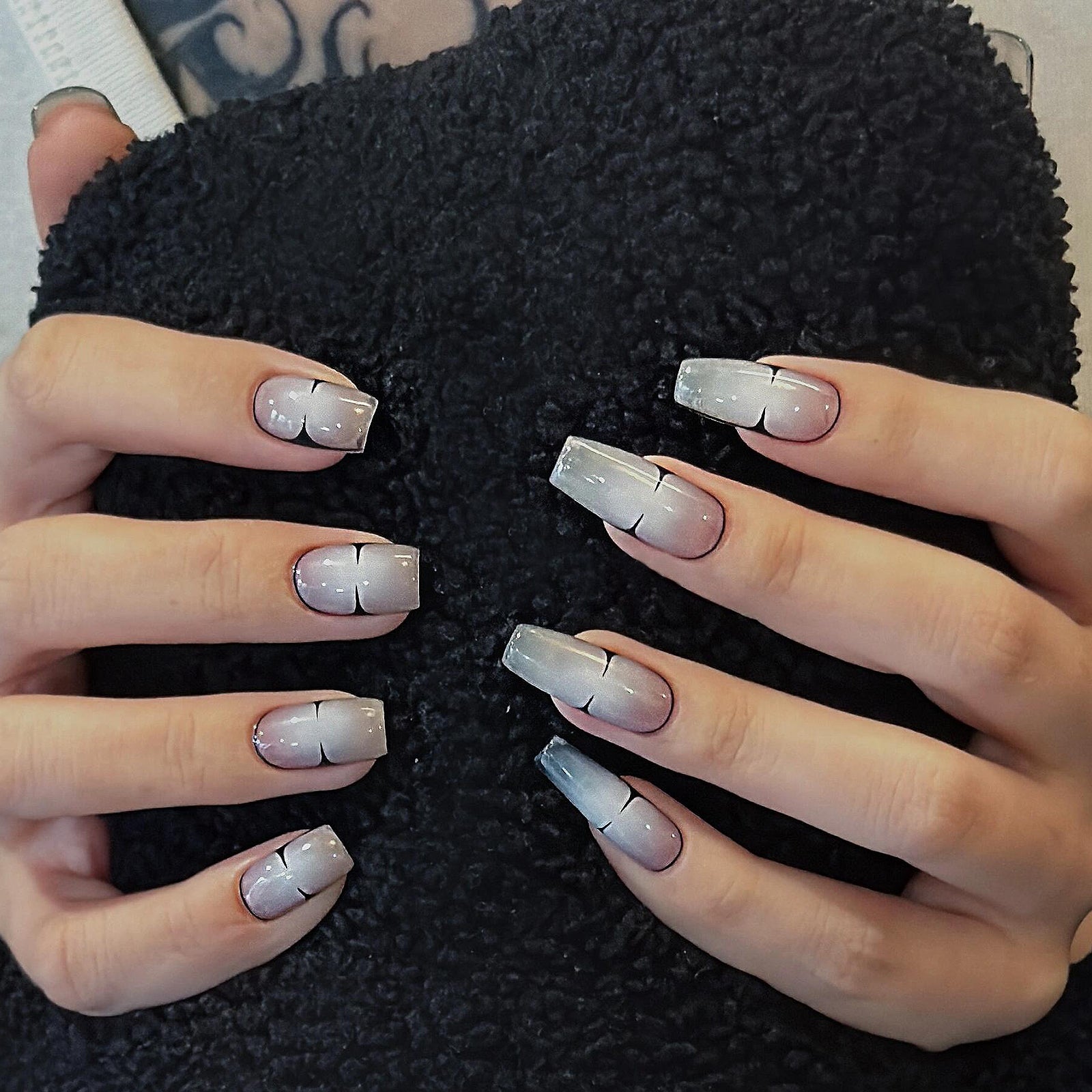 Siva Nail, Silver Storm, Moderne Geometrie, handgemachte Nagelpresse