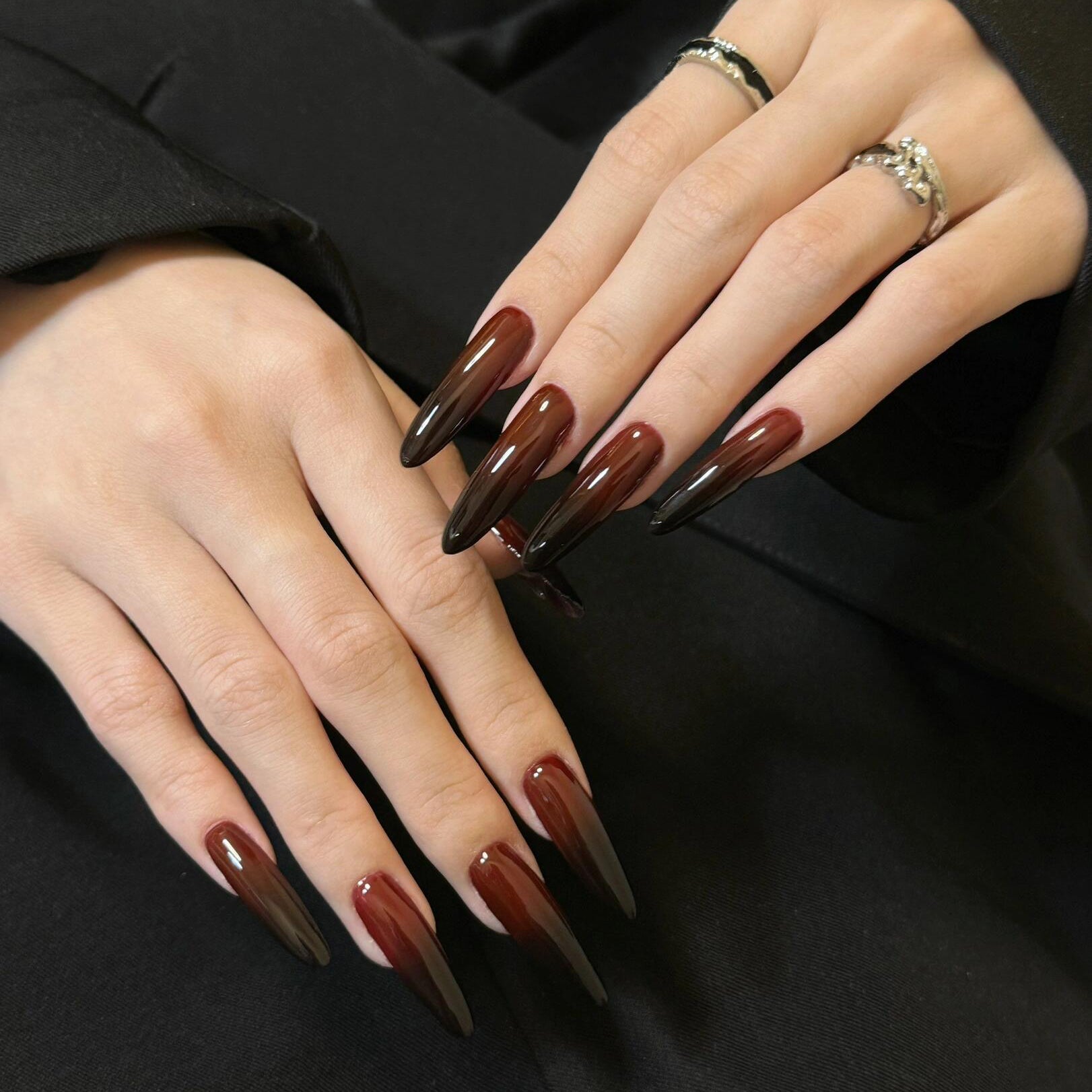 Siva Nail, Fade (Rot), Schlichtes Winter Ombre, handgemachtes Aufdrücken von Nägeln