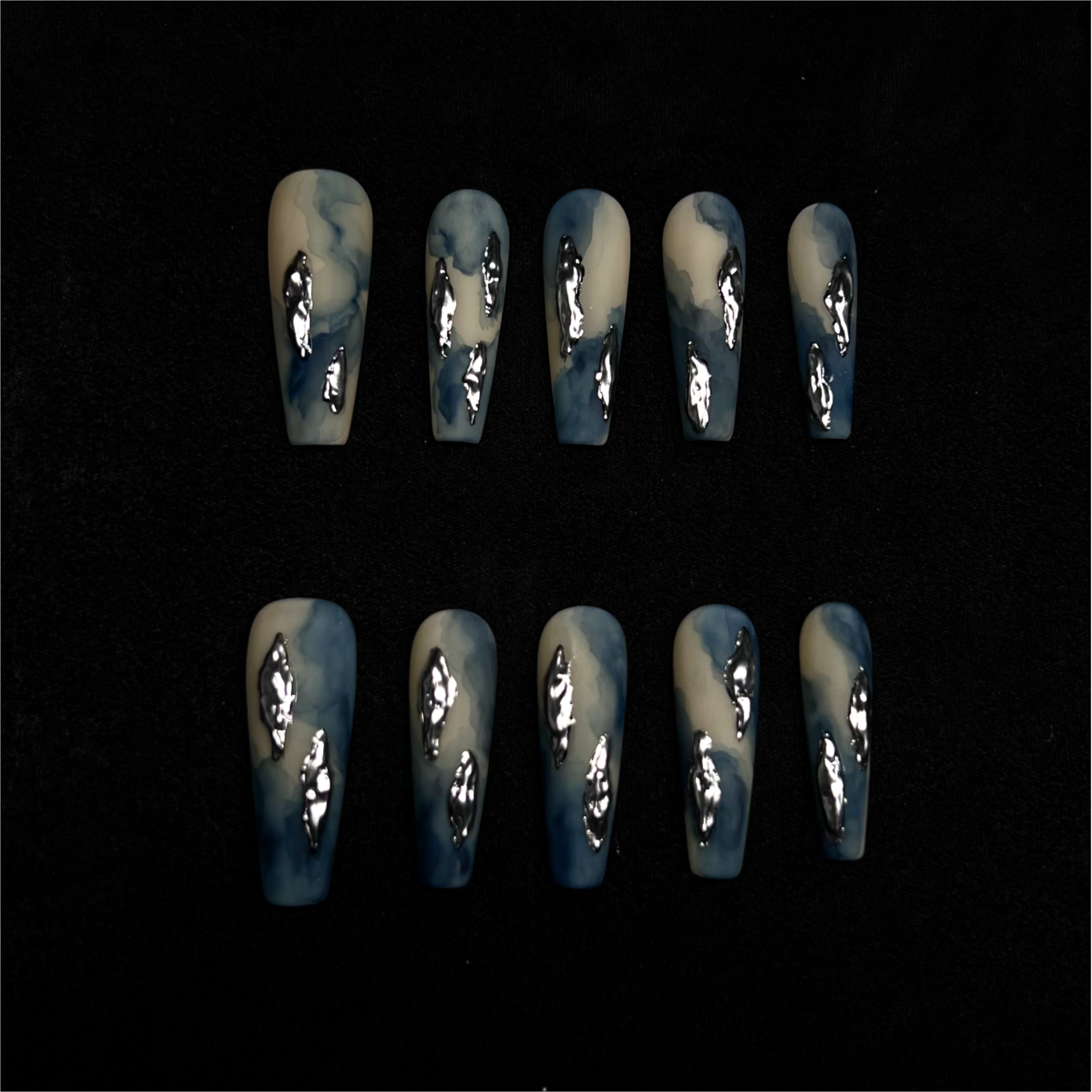 Siva Nail, Denim, handgemachter Press-on-Nägel-Stil