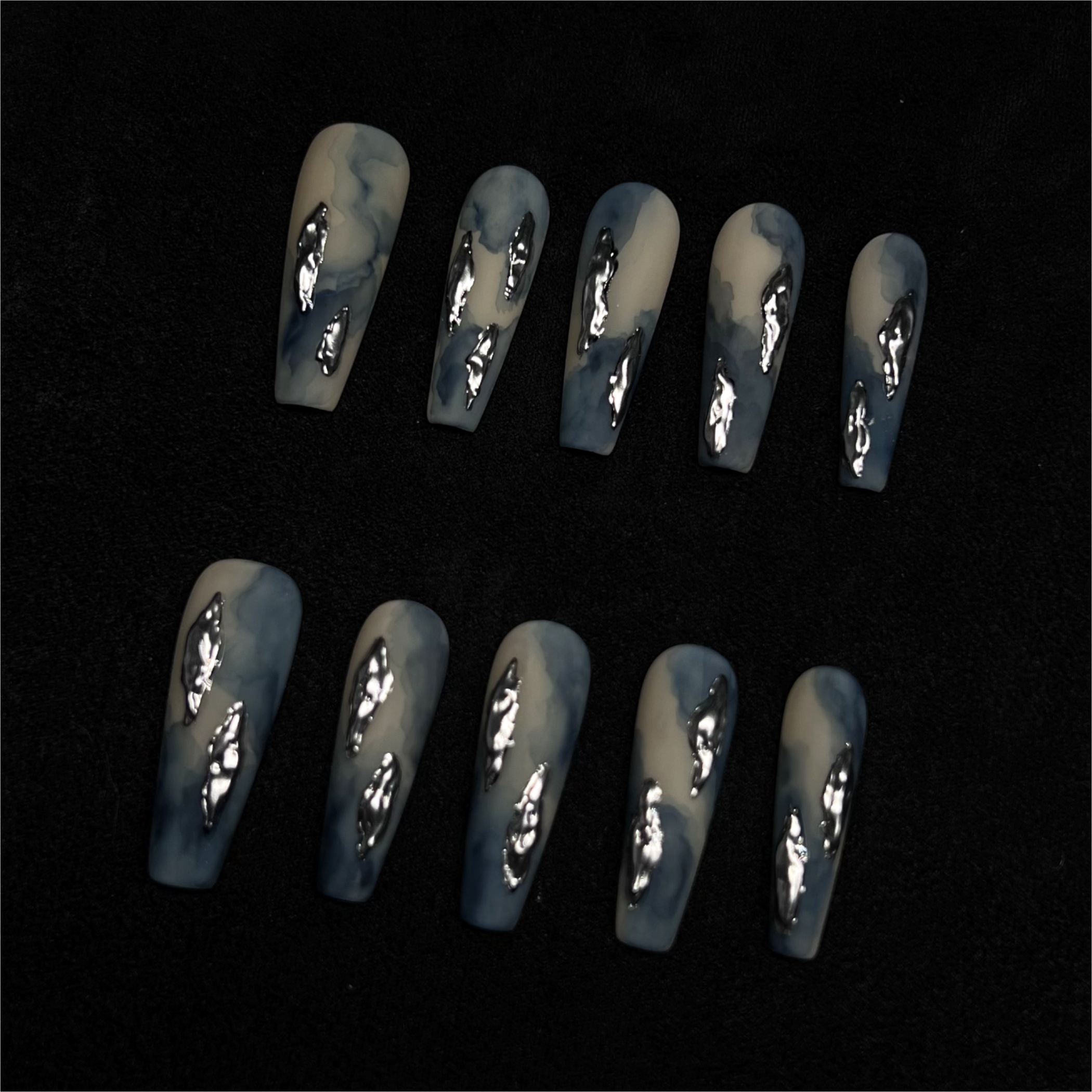 Siva Nail, Denim, handgemachter Press-on-Nägel-Stil