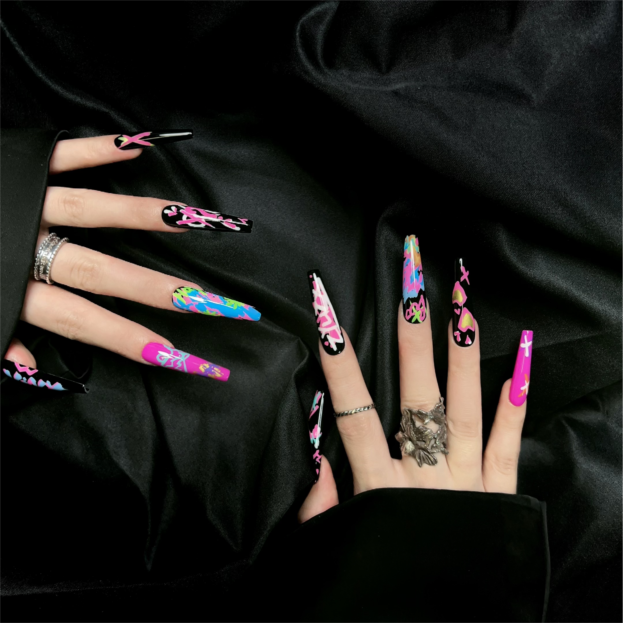 Siva Nail, Neon Groove, Graffiti Style, handgemachte Nagelpresse