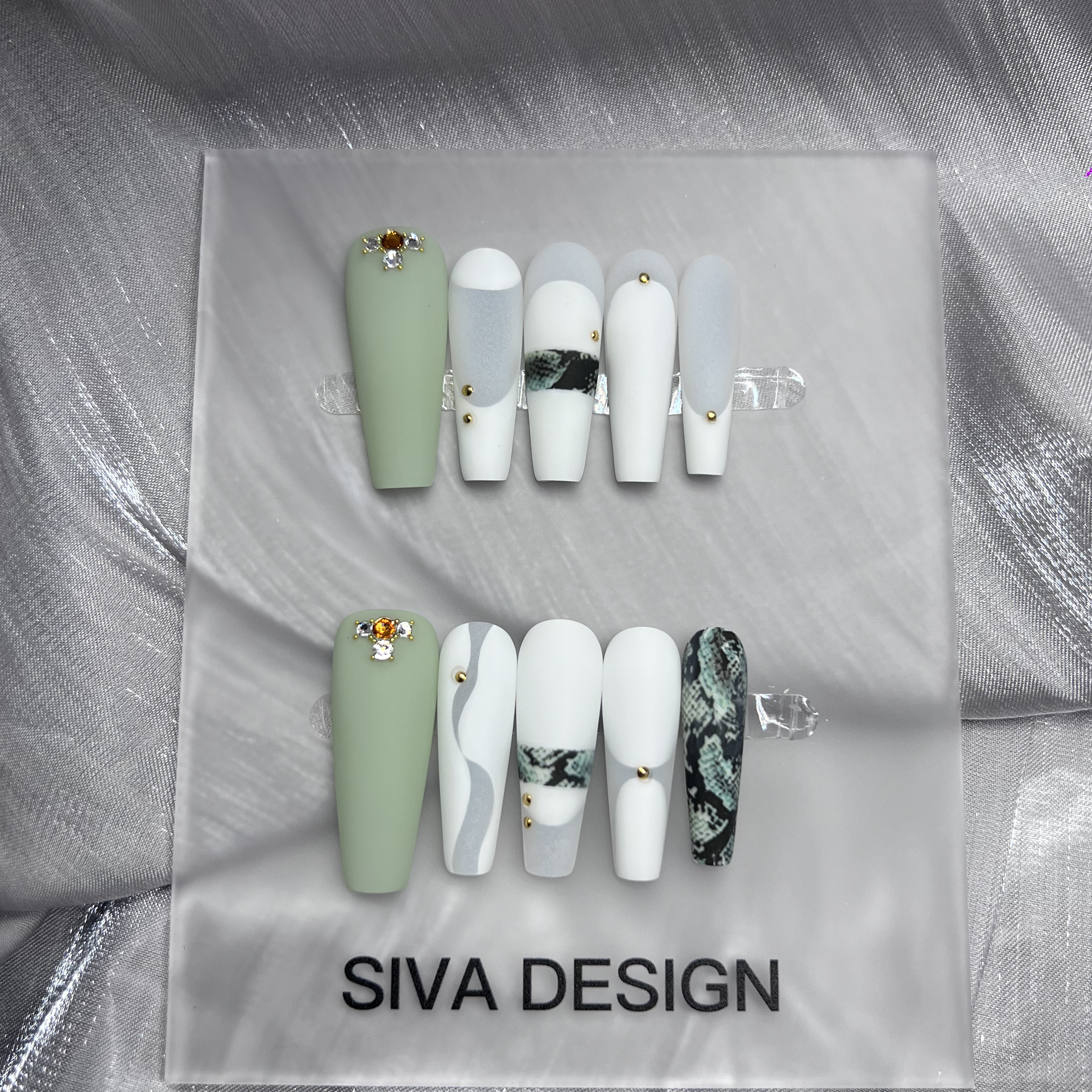 Siva Nail, Hiss, Chic, Print Matt, handgemachte Nagelpresse