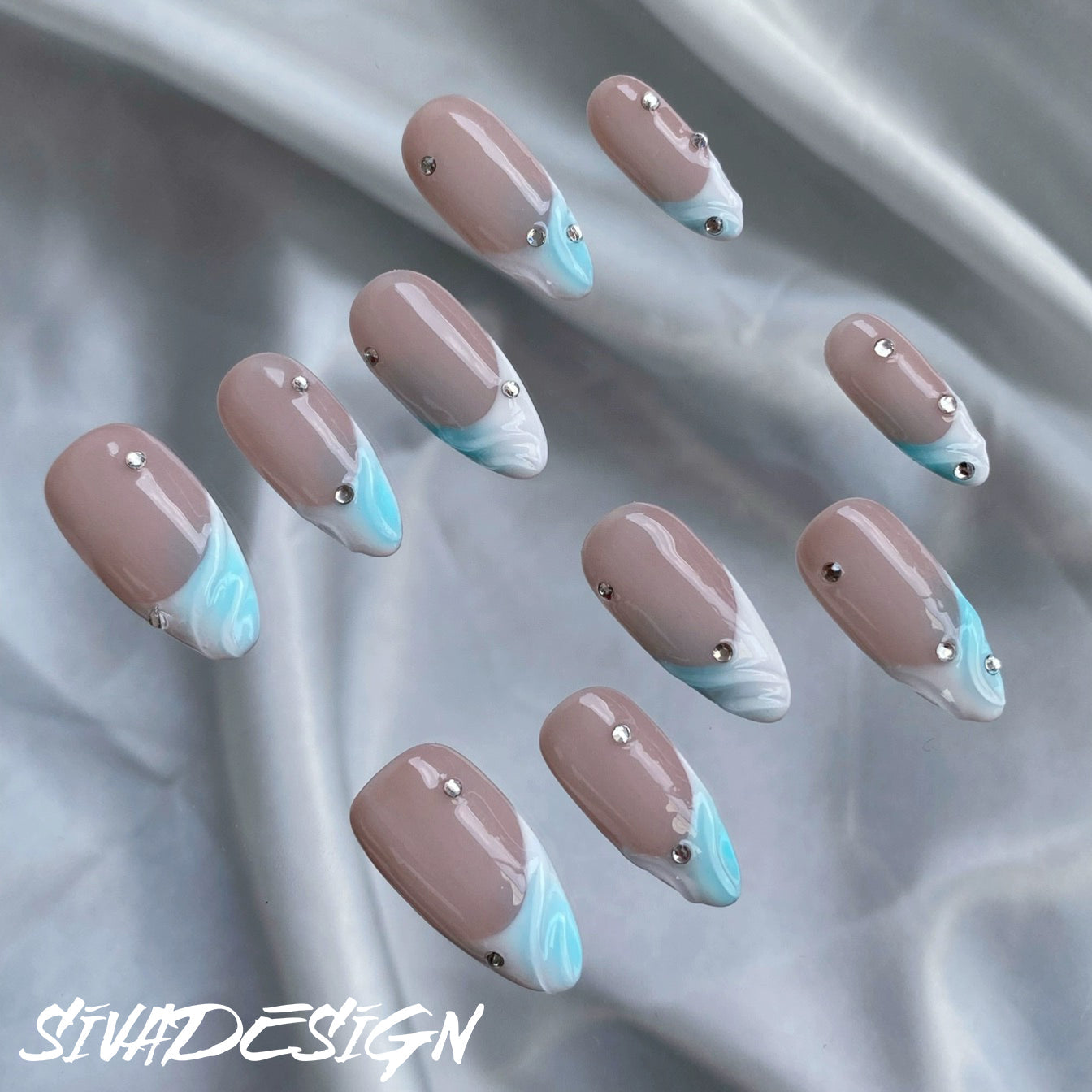 Siva Nail, Mystic Wave, elegante handgemachte Press on Nails