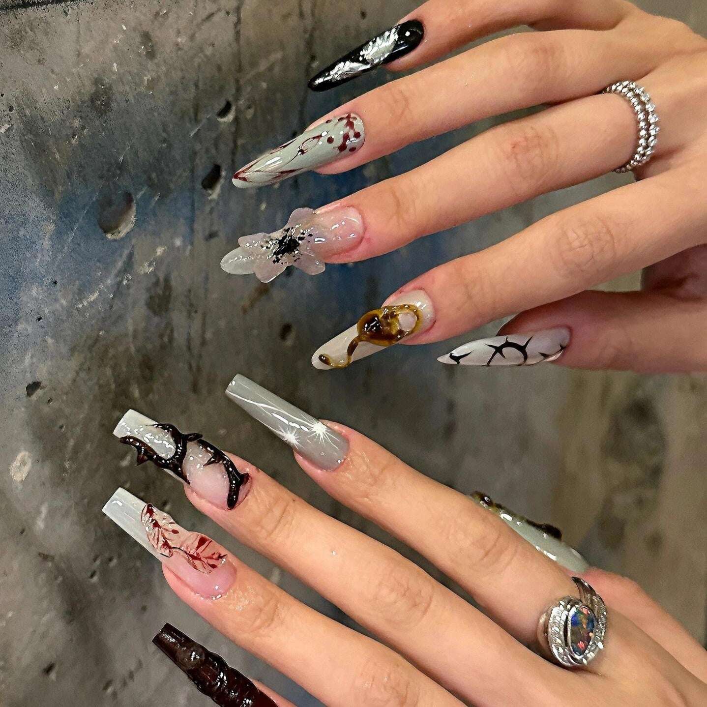 siva-nail-nocturnal-notes-gothic-press-on-nails-20240624114125-454548e0-b770-4017-9d1f-a93170accabb-_8