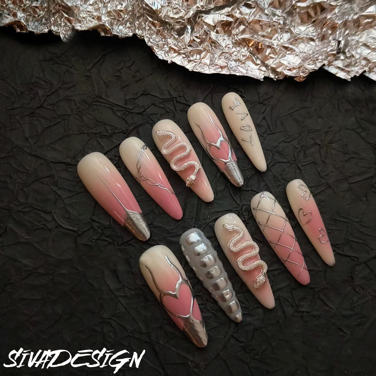 Siva Nail, Jurassic Forest, Metallic Schlange Handgemachte Nagelpresse