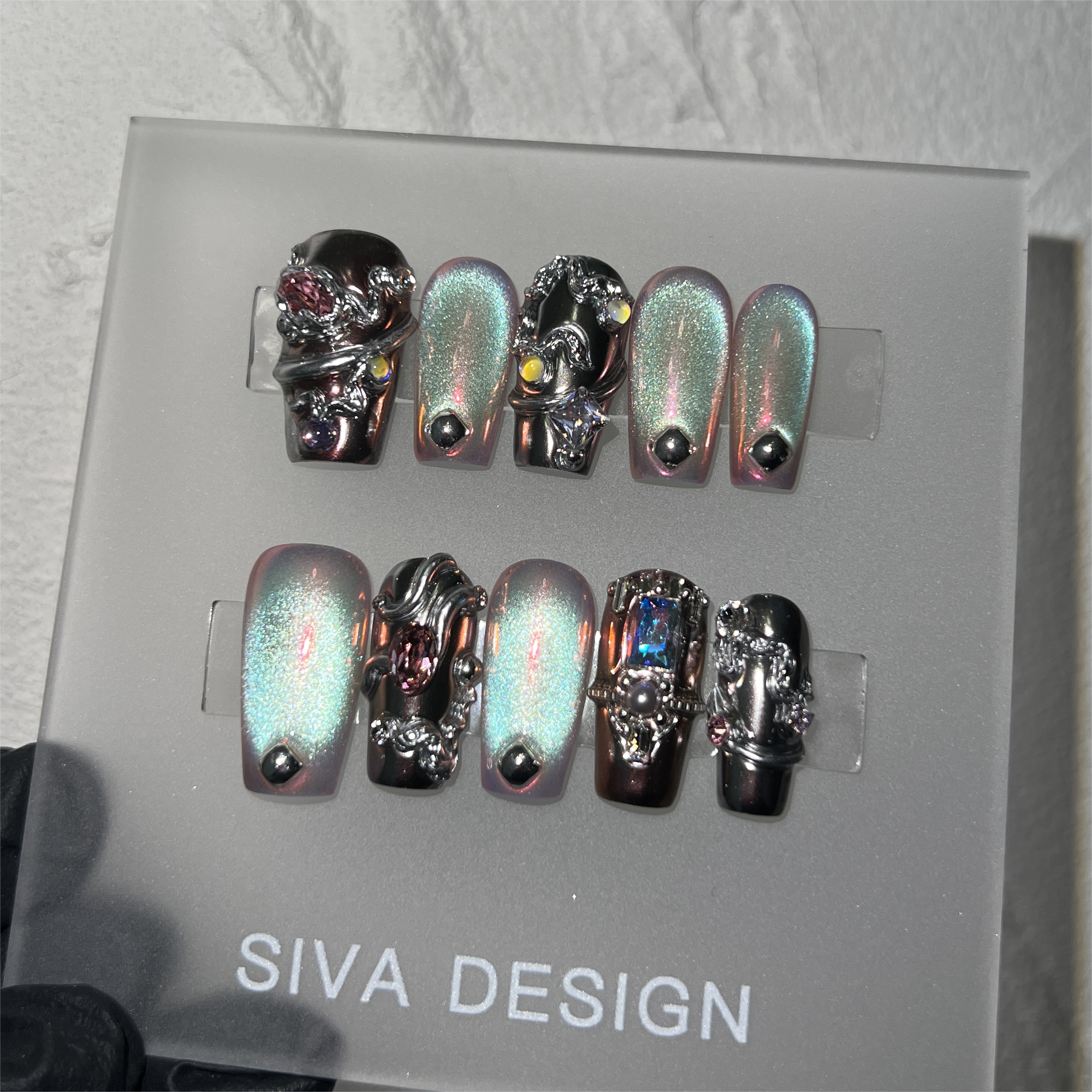 Siva Nail, Eclipse Edge, Metallic Style, handgemachte Nagelpresse