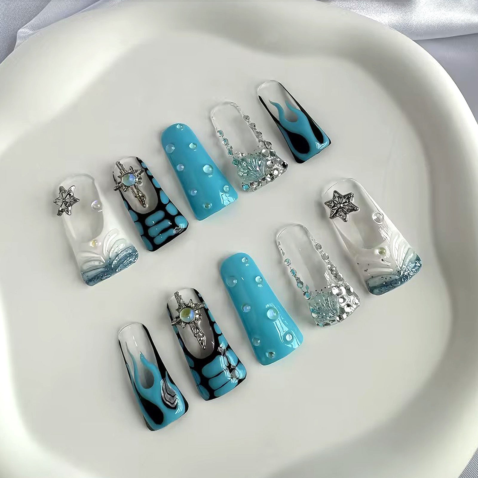 Siva Nail, Frozen Flame, Entennägel, handgemachte Nagelpresse