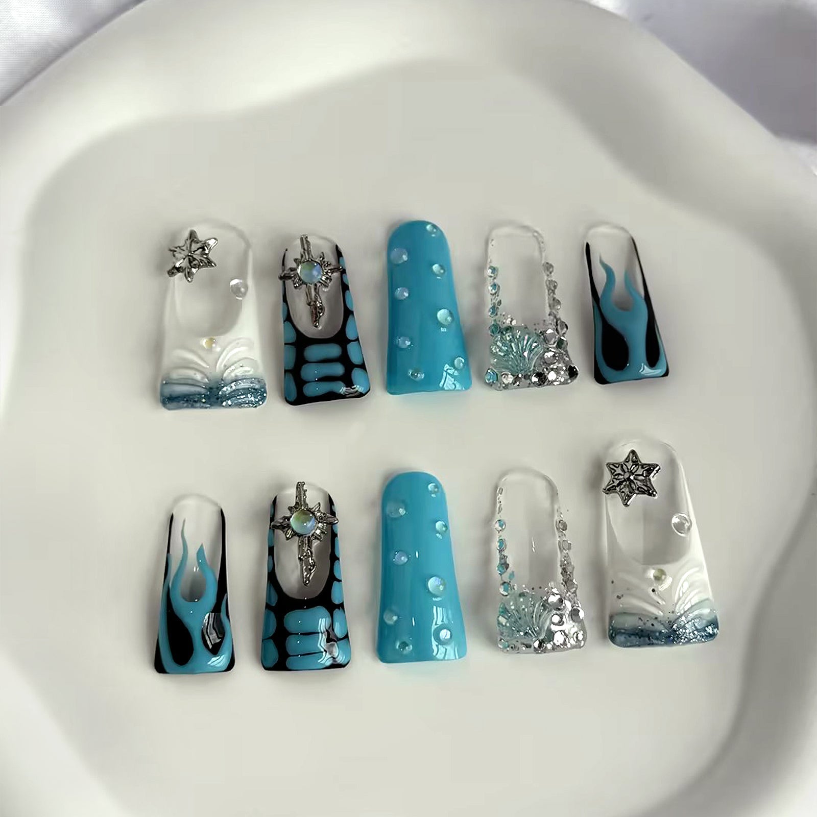 Siva Nail, Frozen Flame, Entennägel, handgemachte Nagelpresse