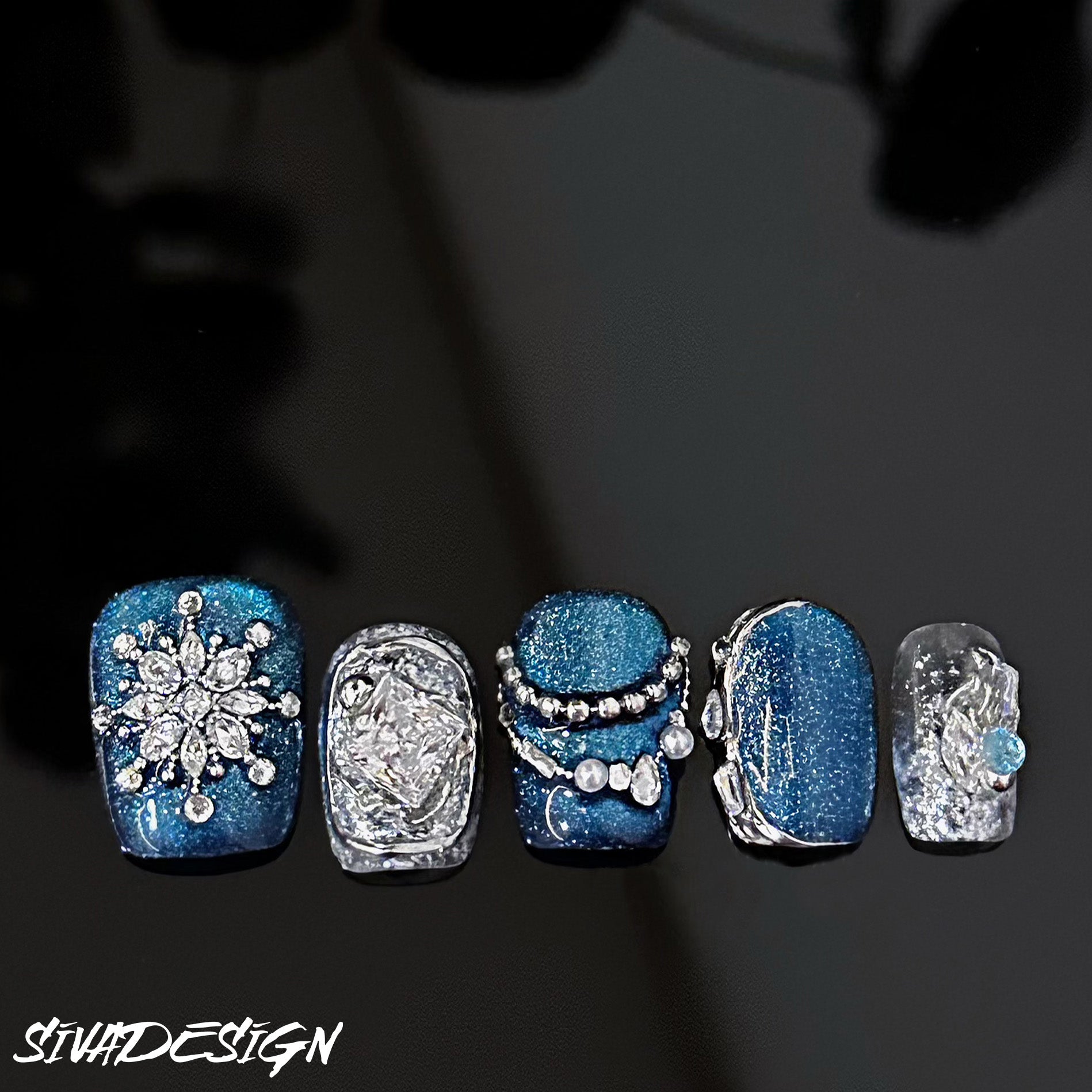 Siva Nail, Arctic Shine, Blau glänzender Stil zum Aufdrücken von Nägeln