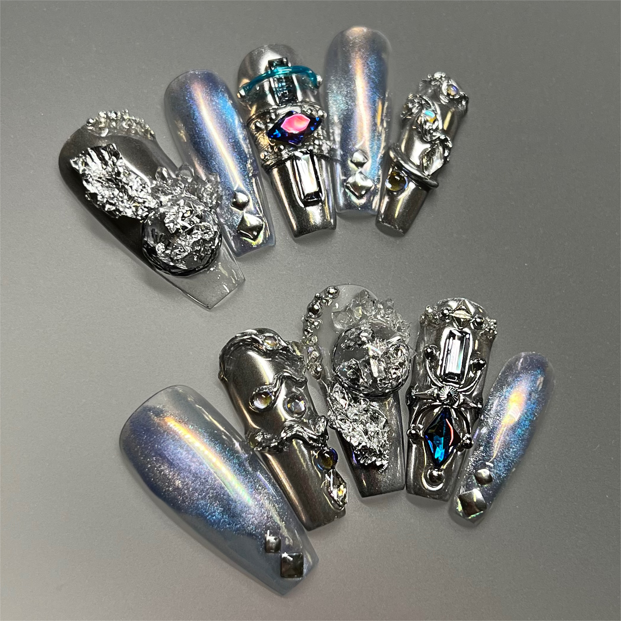 Siva Nail, Cosmic Silver, handgefertigter Press-on-Nägel-Stil im Luxe-Stil