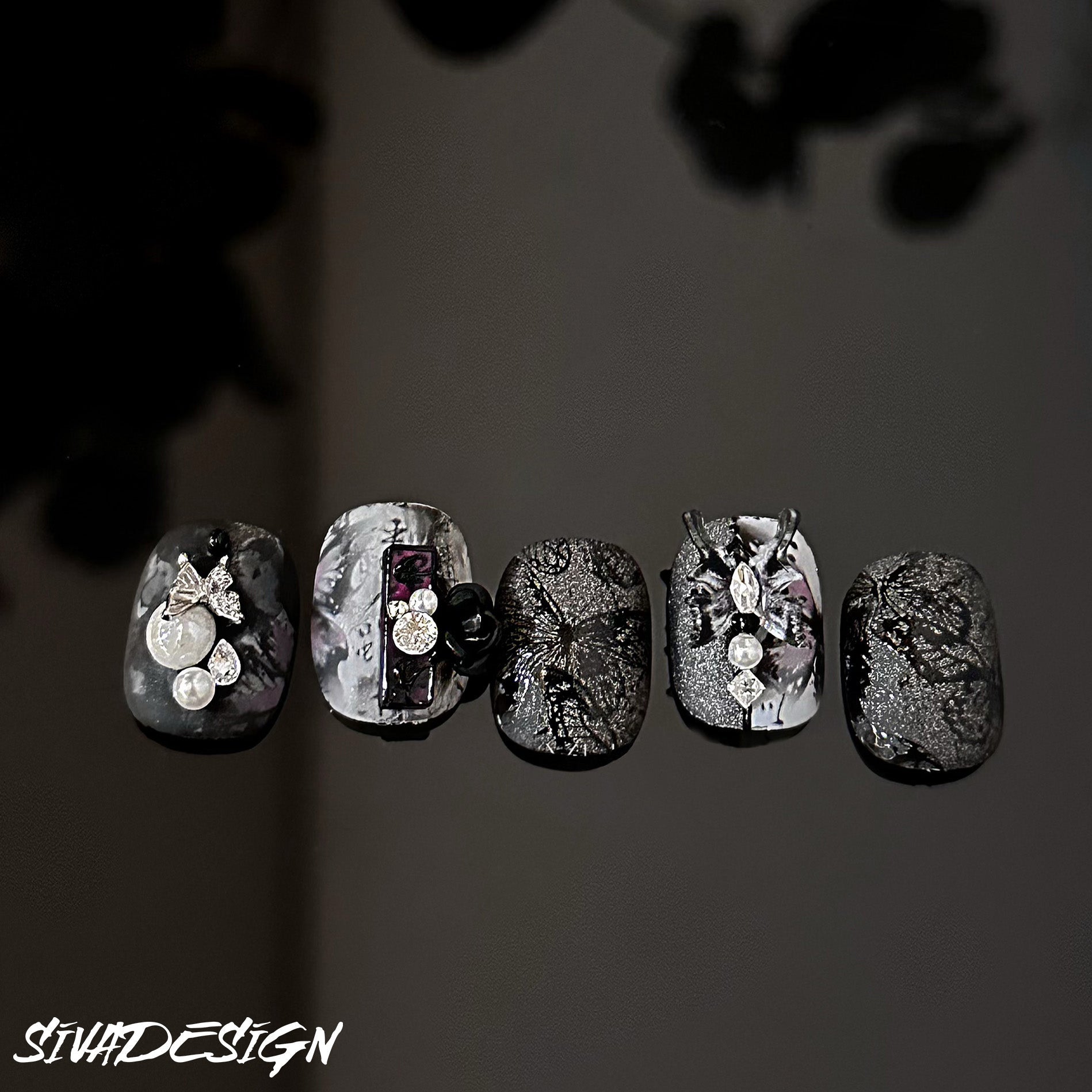 Siva Nail, Dark Romance, Gothic Elegance Style Handgemachte Nagelpresse