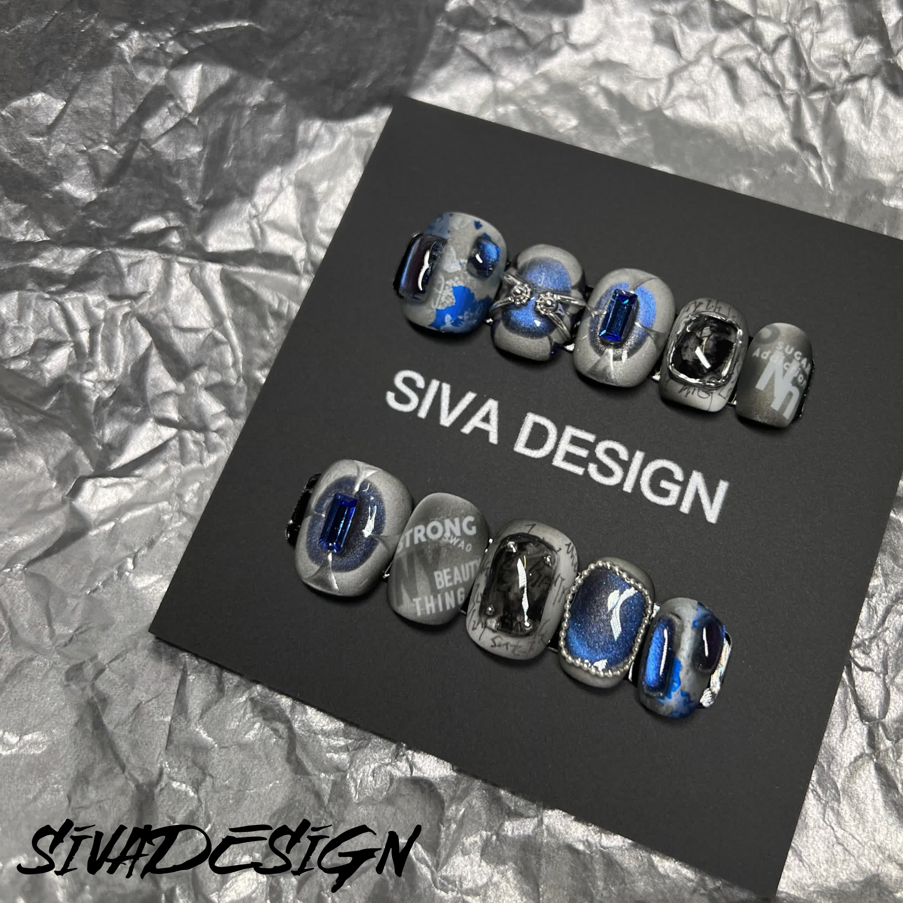 Siva Nail, Icy Azure, Modern Metallics, handgemachte Nagelpresse