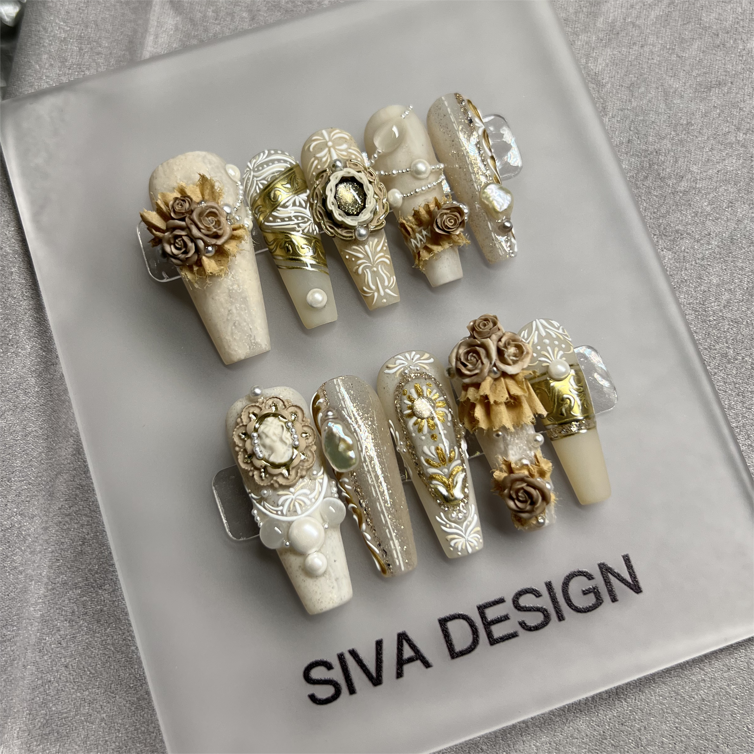 Siva Nail, Kleine Frauen, Vintage Handgemachte Nagelpresse