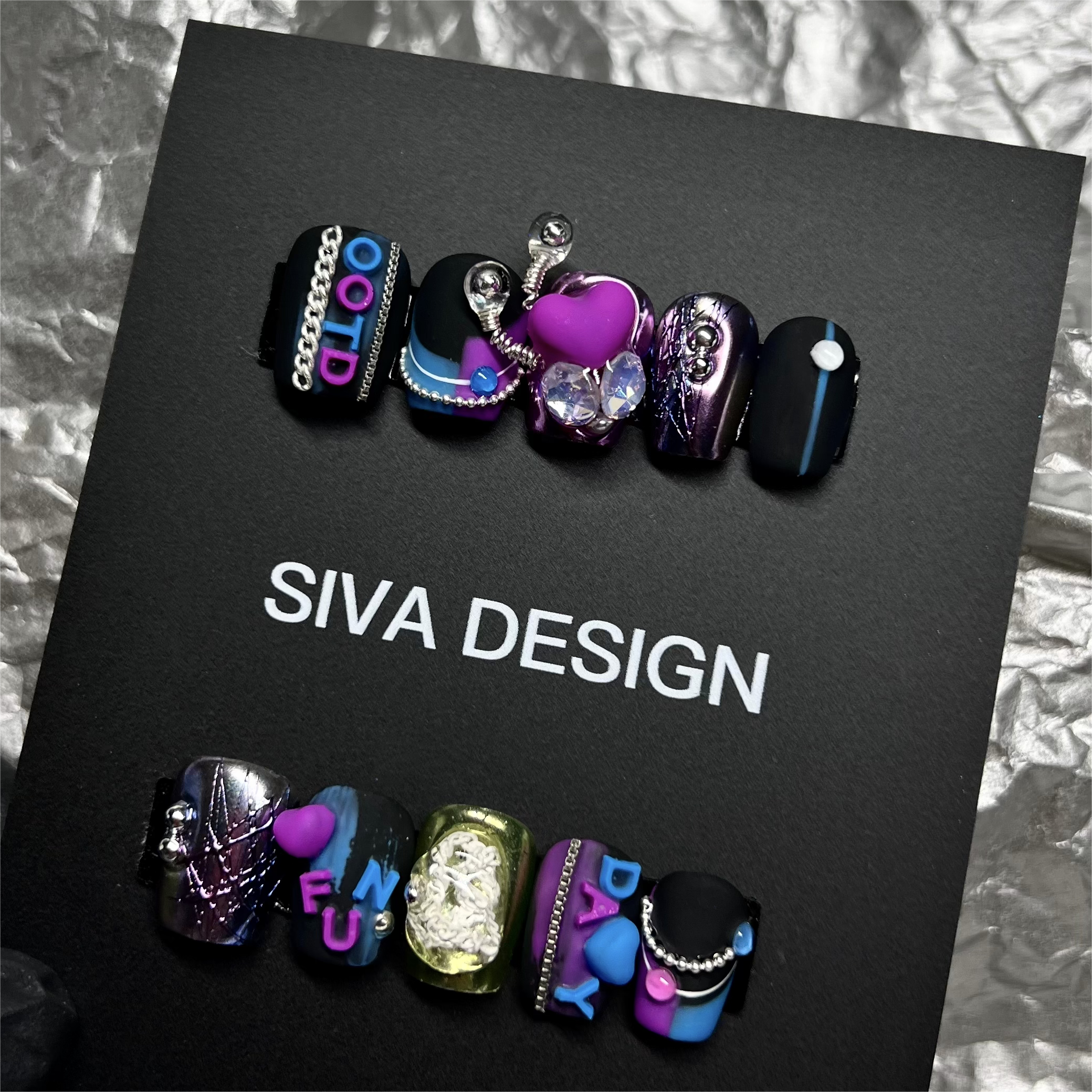 Siva Nail, Neon Dreams, künstlerische handgemachte Nagelpresse