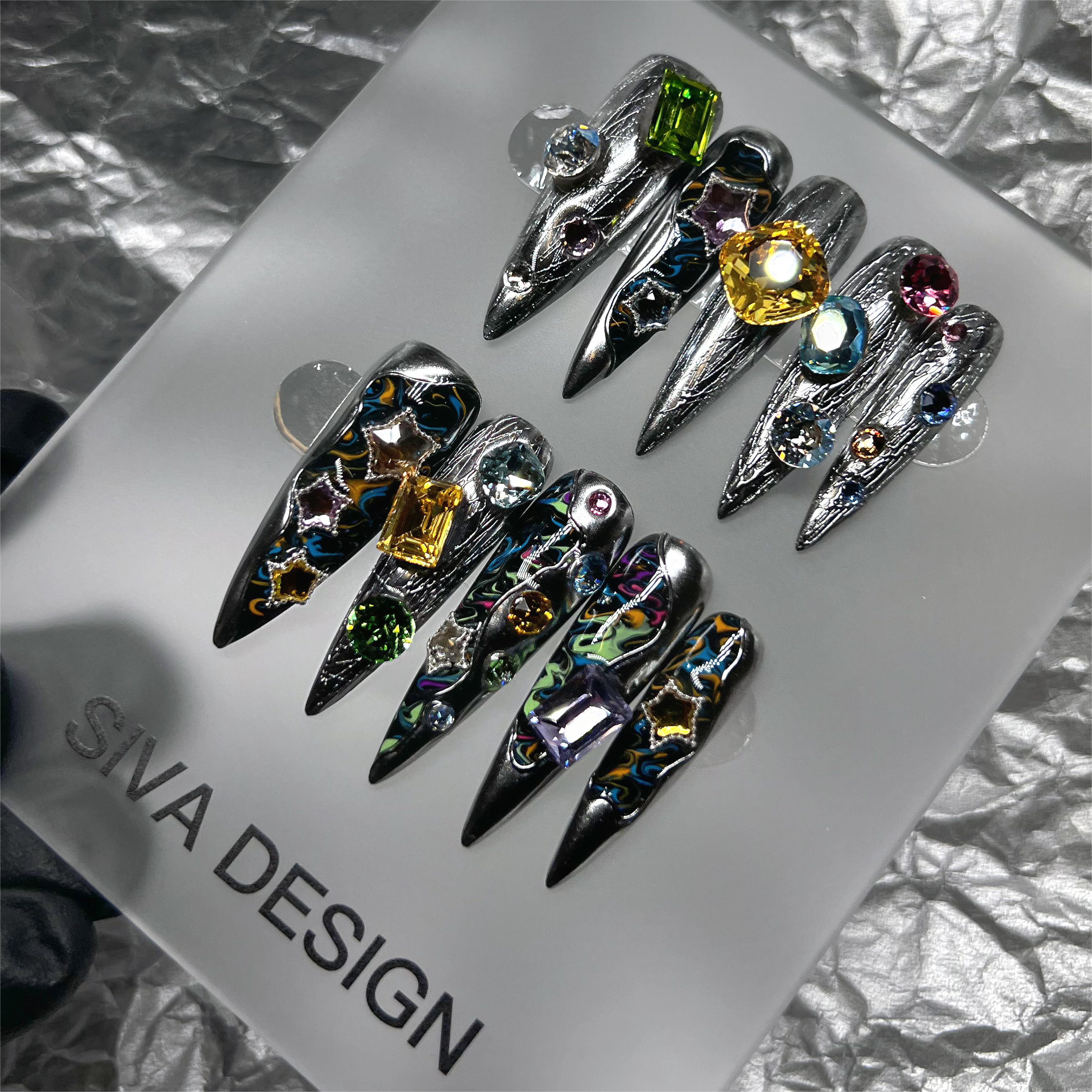 Siva Nail, Opulent Prism, Chrom handgefertigte Press on Nails