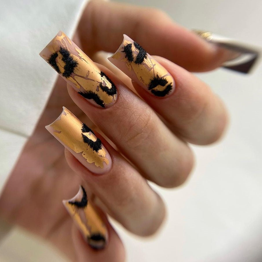 Siva Nail, Fierce Rebel, Animal Print Glam, handgemachte Nagelpresse