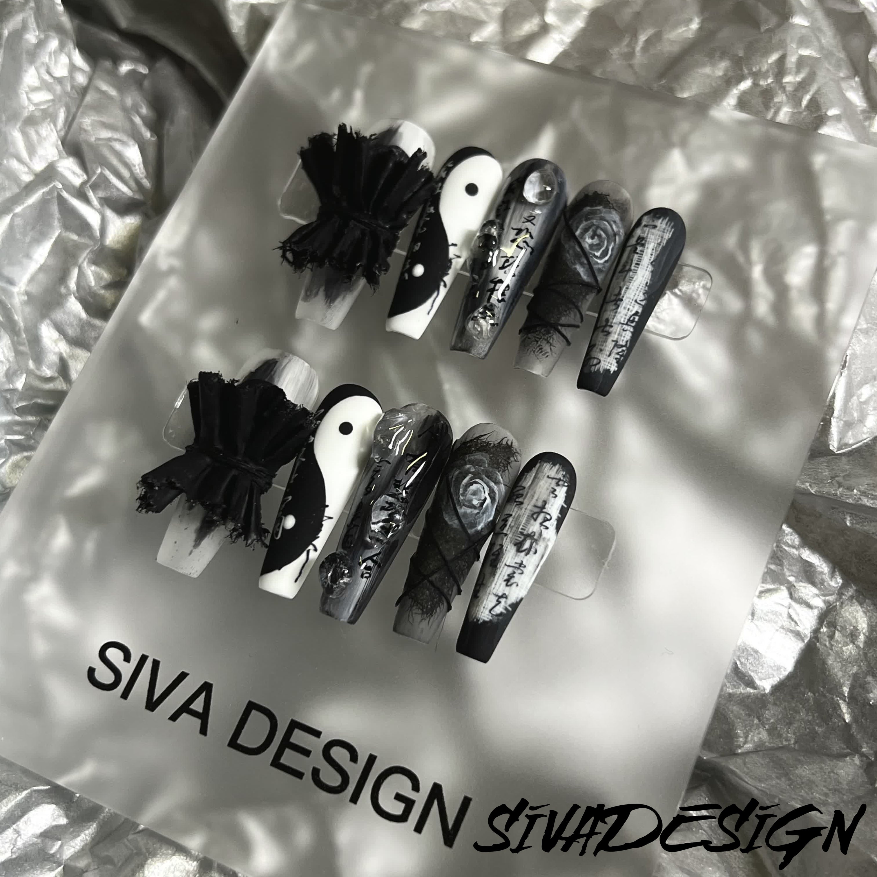 Siva Nail, Reinkarnationsgeist, Dunkle Eleganz, handgemachte Nagelpresse