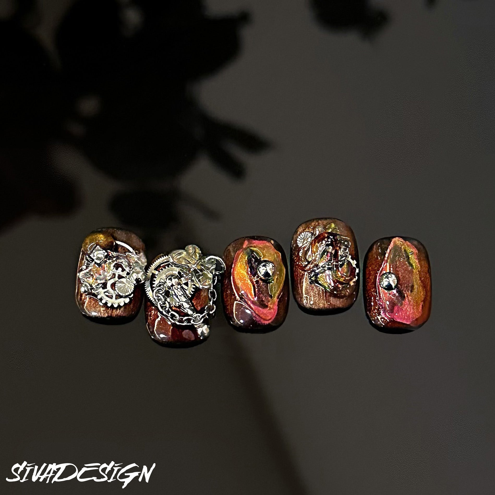 Siva Nail, Steampunk Fantasy, Bold Steampunk, handgemachte Nagelpresse